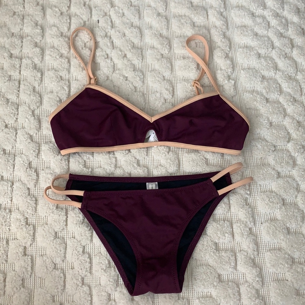 Like new solid & striped bikini!
